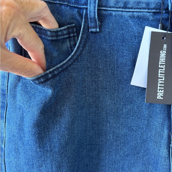 Pretty Little Things Thigh Zip Detail Straight‎ Leg Jeans Size 8 NWT Medium Wash - Picture 6 of 16